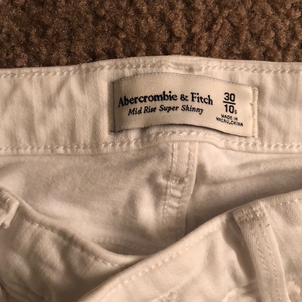 Jeans - Picture 2 of 3